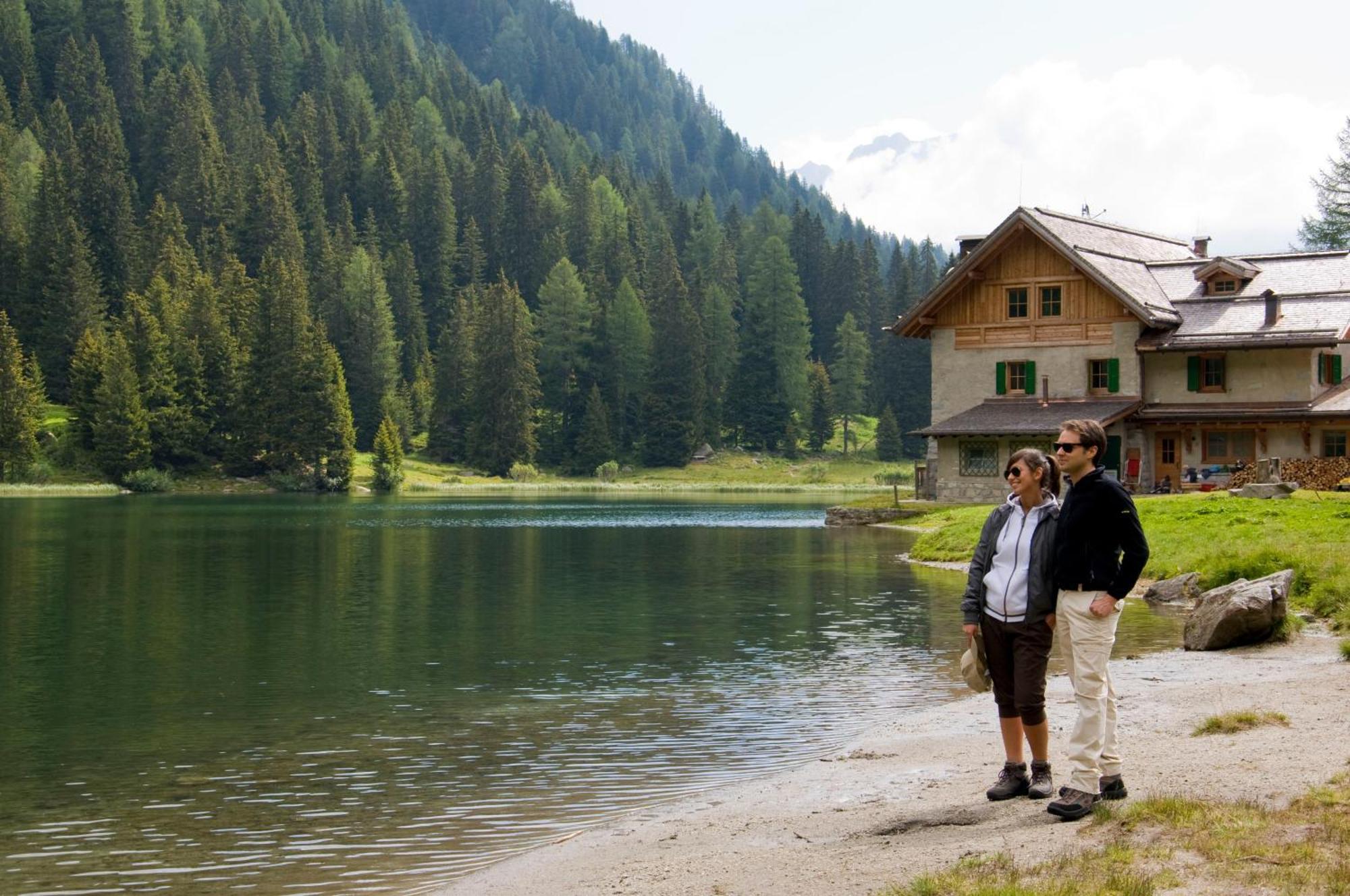 Rifugio Lago Nambino Madonna di Campiglio Ngoại thất bức ảnh