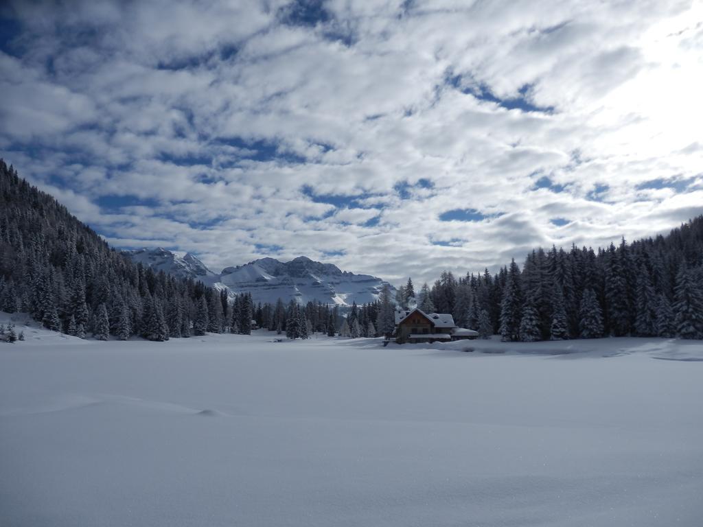 Rifugio Lago Nambino Madonna di Campiglio Ngoại thất bức ảnh