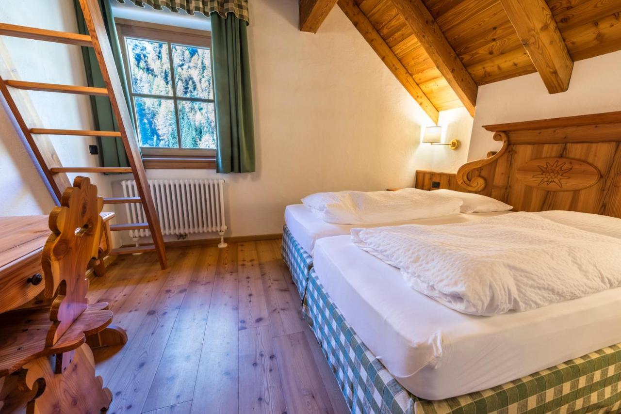 Rifugio Lago Nambino Madonna di Campiglio Ngoại thất bức ảnh